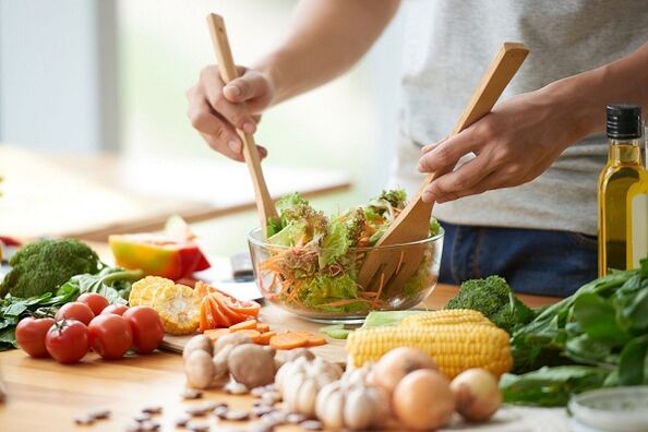Herstellung von Gemüsesalat bei Prostatitis